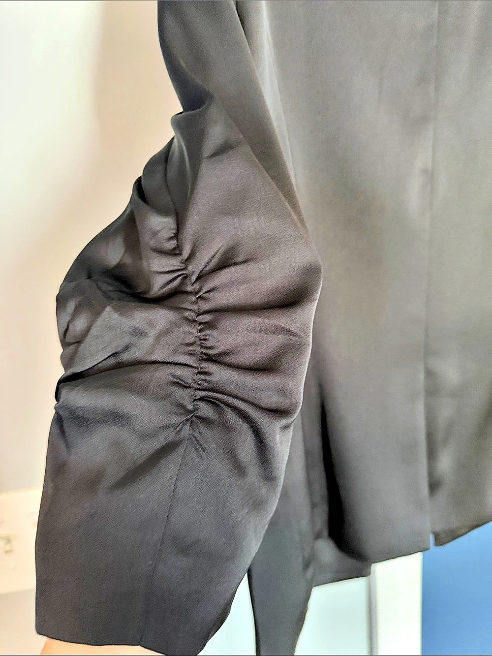 Skies Are Blue Black Ruched Sleeve Blazer NWOT - Picture 5 of 5